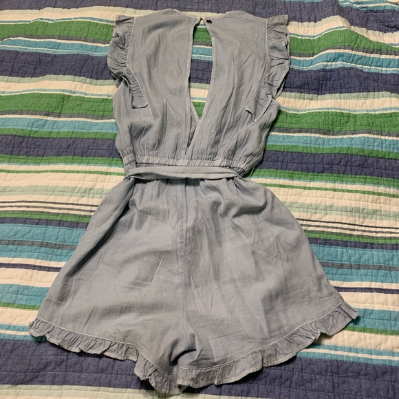 BILLABONG ROMPER !! - Picture 2 of 4